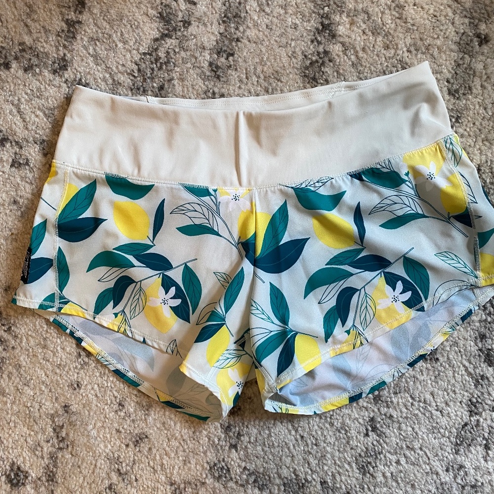 Oiselle Roga shorts